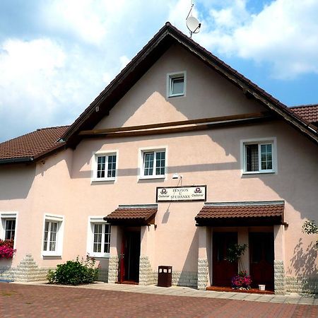 Penzion U Studanky Karlsbad Eksteriør billede